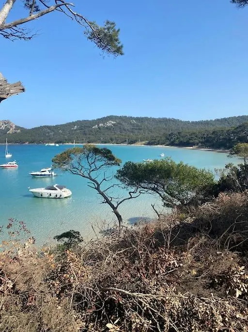 شقة Grand Studio Dans Residence Avec Piscine Hyères فرنسا