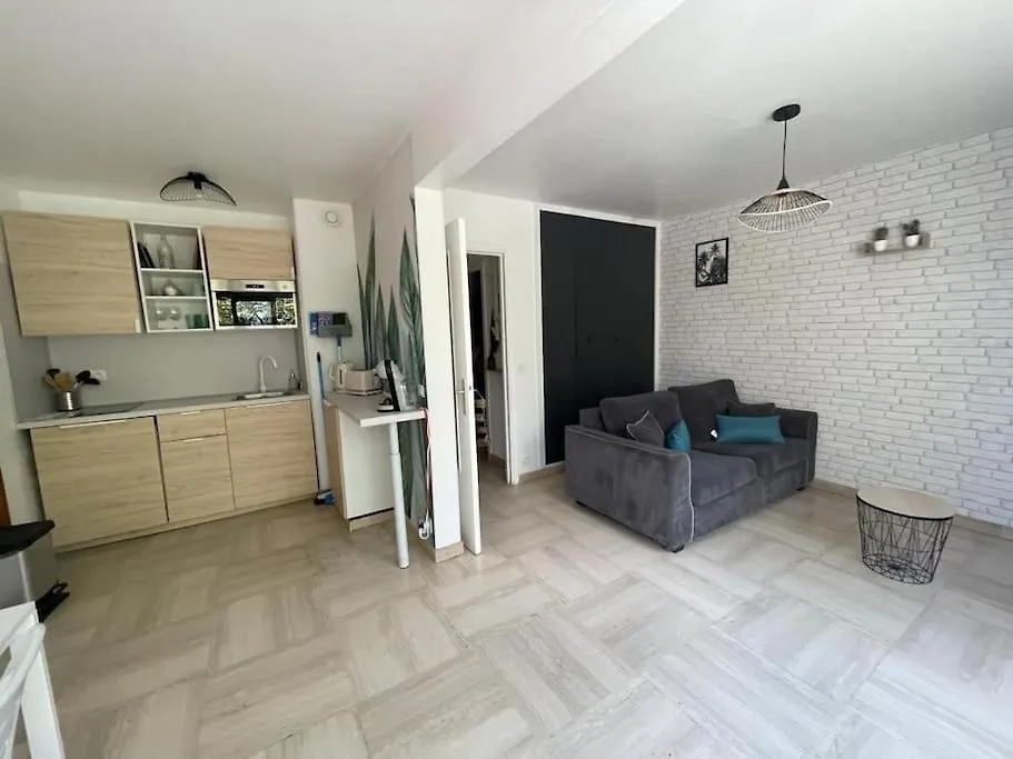 شقة Grand Studio Dans Residence Avec Piscine Hyères